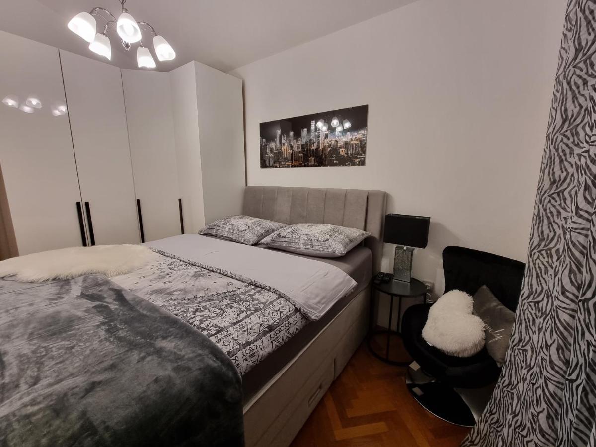 Apartments Villa Sunce Dugi Rat Kültér fotó