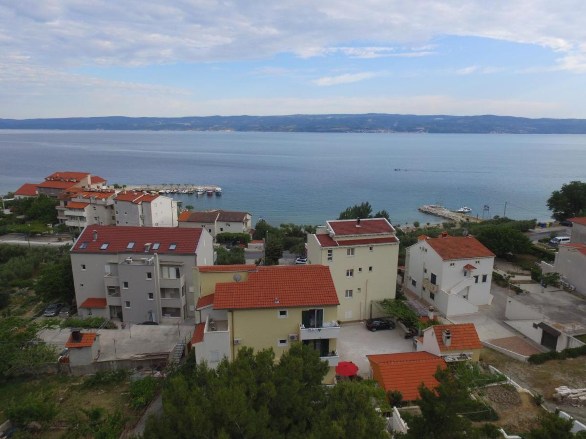 Apartments Villa Sunce Dugi Rat Kültér fotó