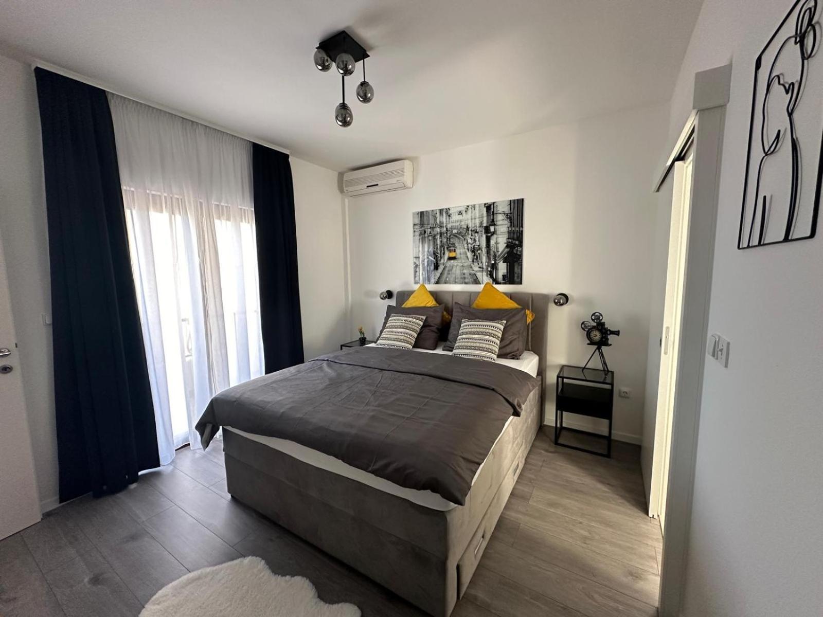 Apartments Villa Sunce Dugi Rat Kültér fotó