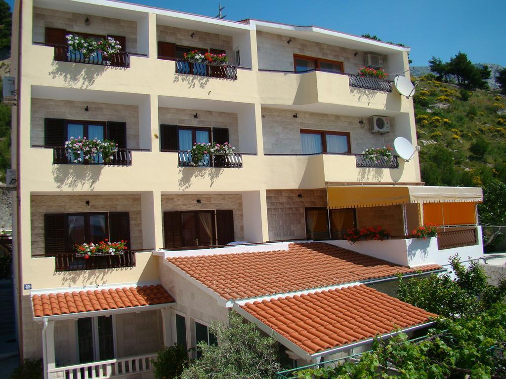 Apartments Villa Sunce Dugi Rat Kültér fotó