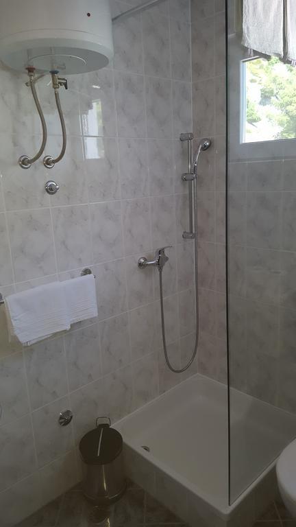 Apartments Villa Sunce Dugi Rat Kültér fotó